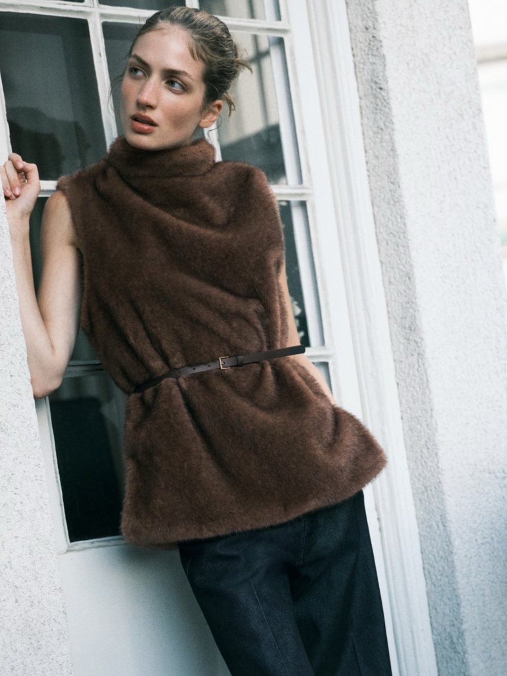 H&M NWT Faux Fur Mock Turtleneck Vest in Sz M